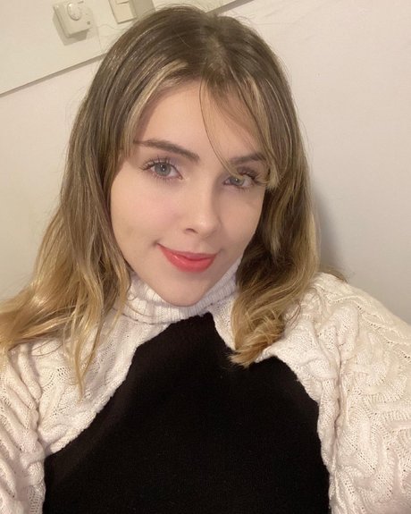 chubby latina onlyfans pornos image