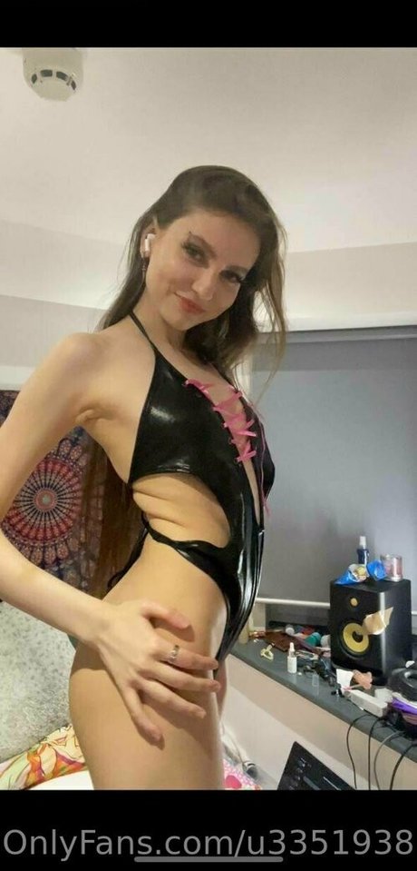 meganf f pornographic model photos