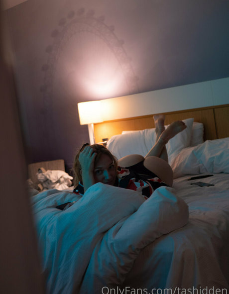 Tashidden xxx model photos