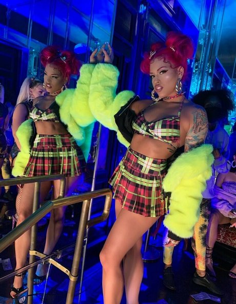 beauty girls onlyfans pornos img