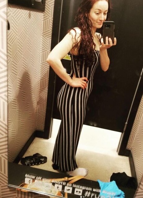 grandma onlyfans hd pic