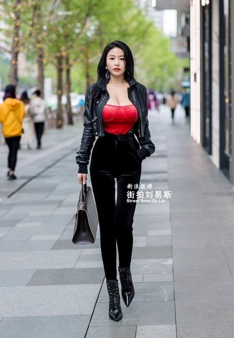 Echo Yue hd pornstar image