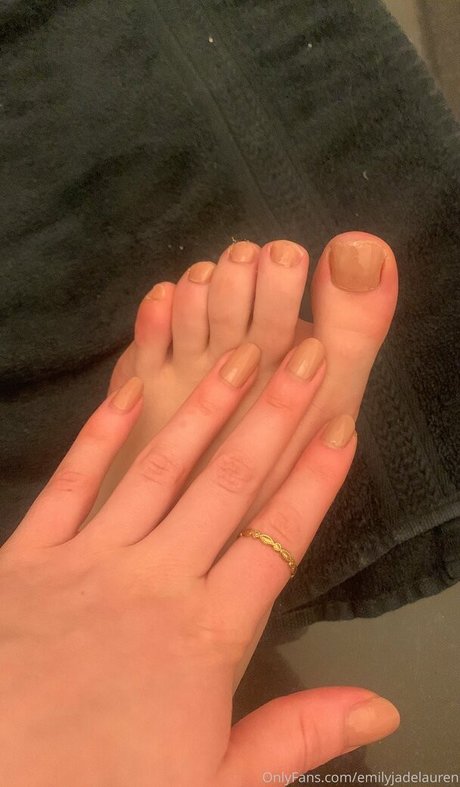 littlespermprincess sexy model photos