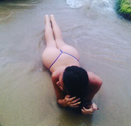 pregnant asian onlyfans erotic picture