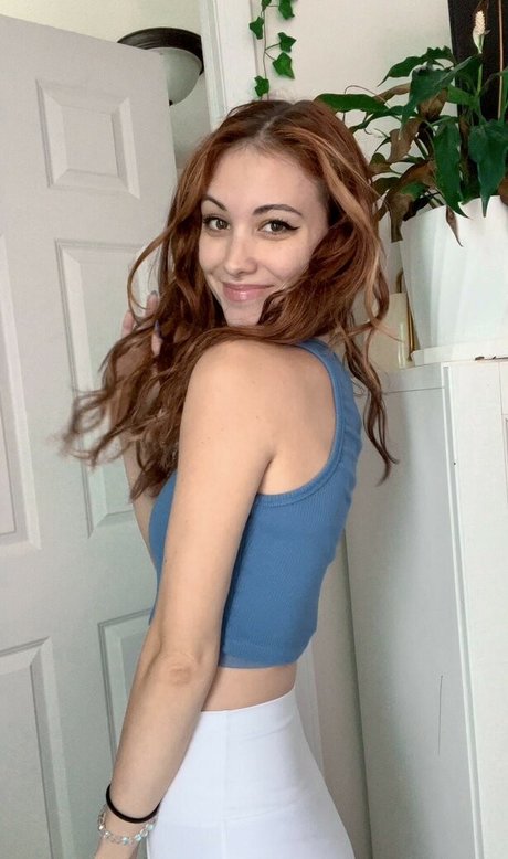 Echochlo model sex gallery