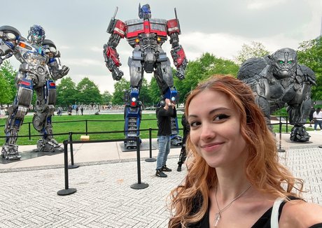 Echochlo art actress galleries