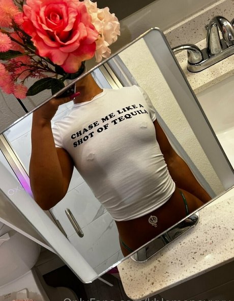 Chloe Swain naked pornstar galleries