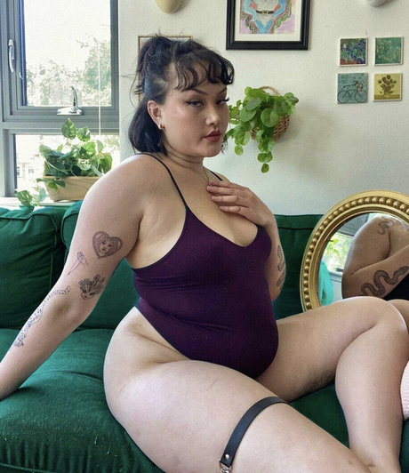 muscle girls onlyfans erotic photo