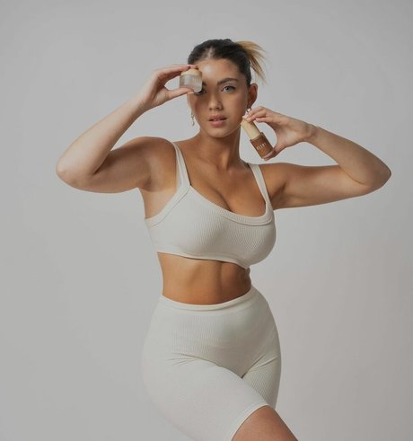 Ela Be eri hot pornstar picture