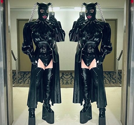 mistressyumi nice pornstar pictures