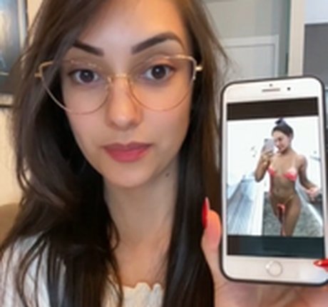 Pamm Bigo star sexy photos