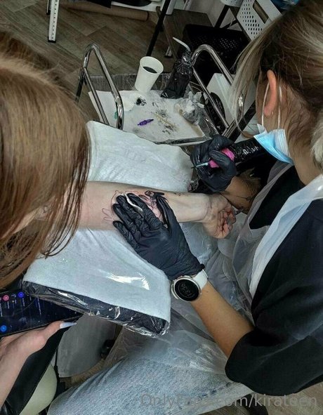 kirateen pornographic model images