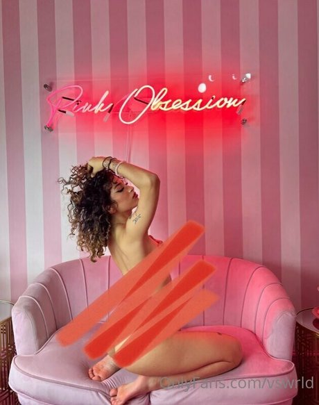 Vswrld hot star pictures