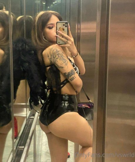 Vswrld best model images