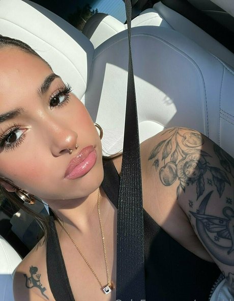 Vswrld naked pornstar gallery