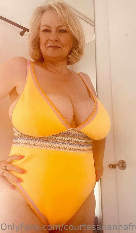 asian model onlyfans sexy photos