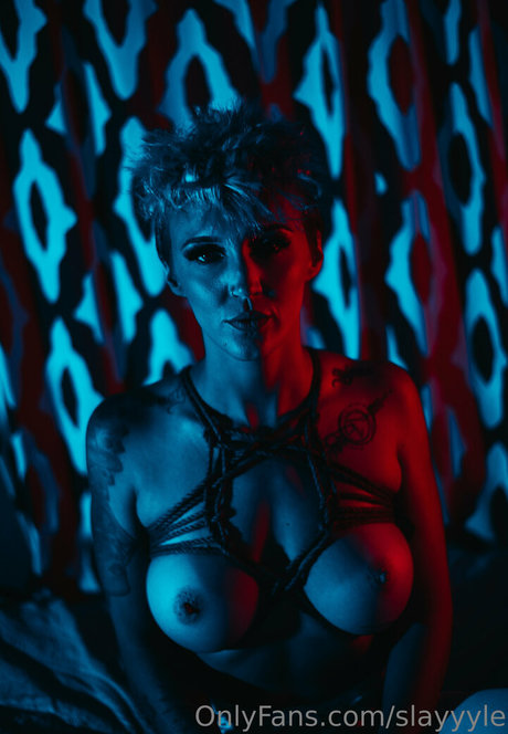 british blonde onlyfans sexy naked pictures