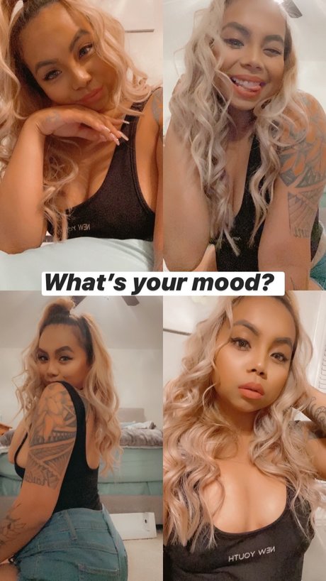 LadyQ model erotic gallery