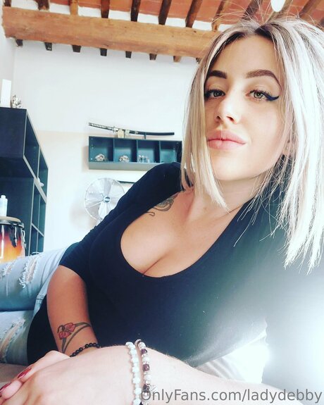 Lady Debby model nice photo