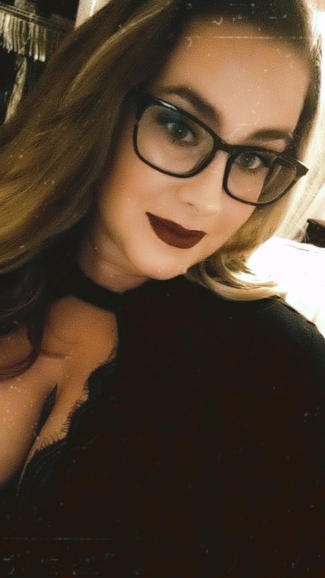 CarterGrace erotic pornstar photo