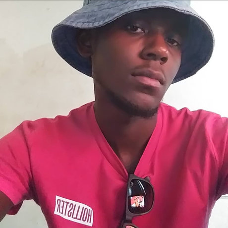 Love boy Chris_ hot star img