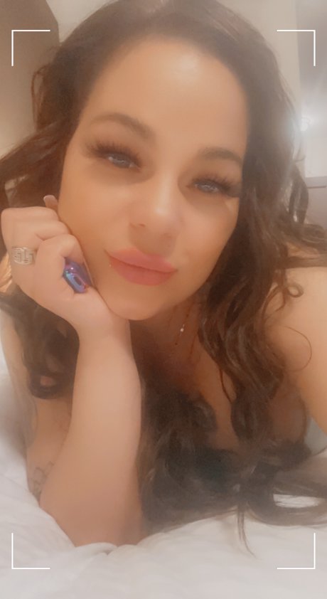 luxy nude pornstar pic