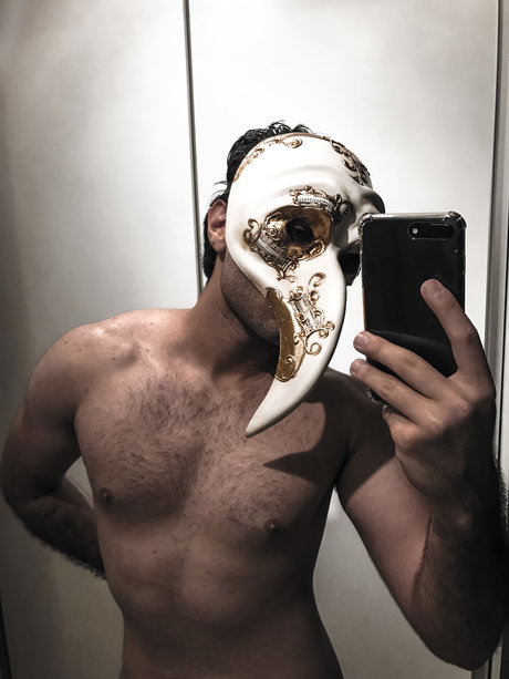 BUSH IS THE NEW BLACK nice model photo