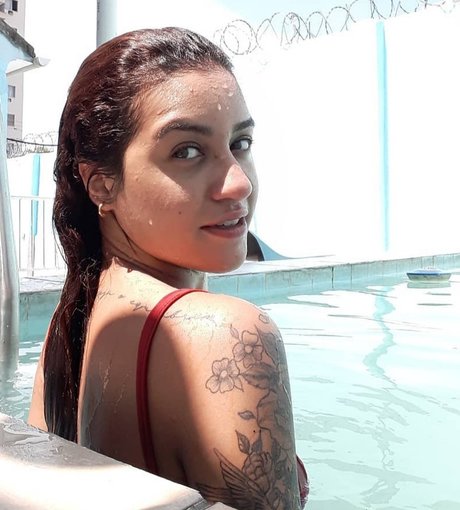 Baby Lunna adult model images