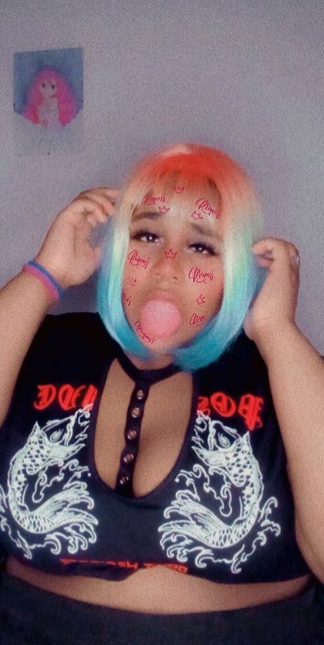 chubby dream model beautiful gallery