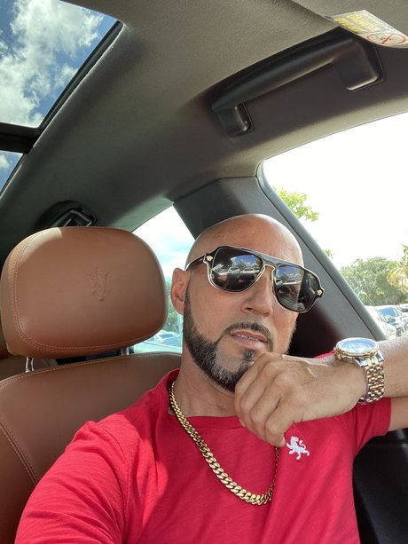 Yosvani hd pornstar photo