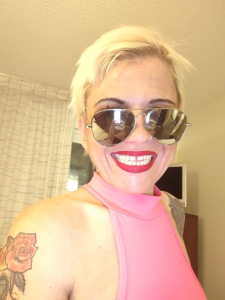 Jessica Grimes star top pic