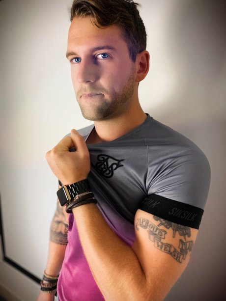 Johnny Mai erotic star picture