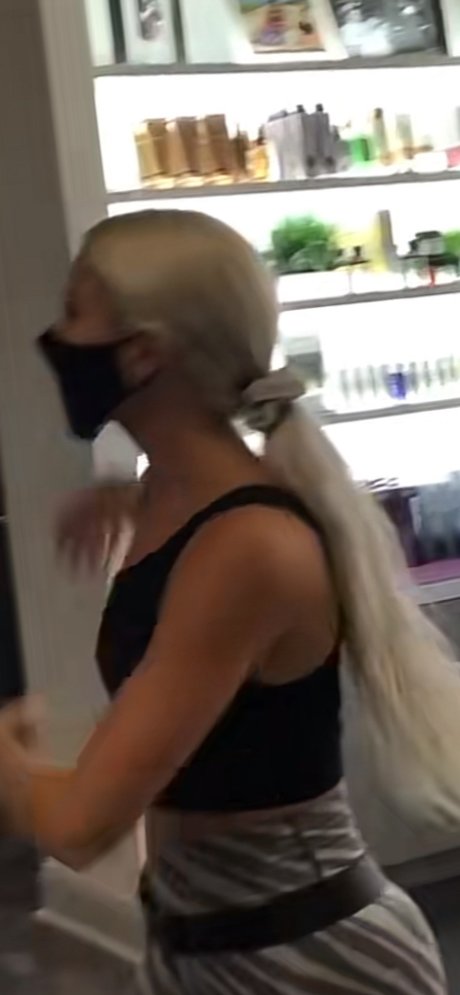 Ta reine_ model sex pictures