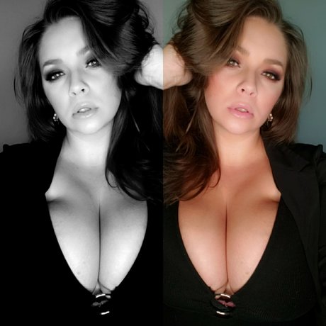 Sassysiren xxx model img