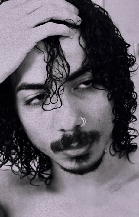 Verza naked model gallery