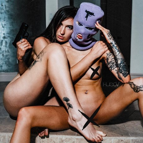 HUGOVphoto star pornographic image