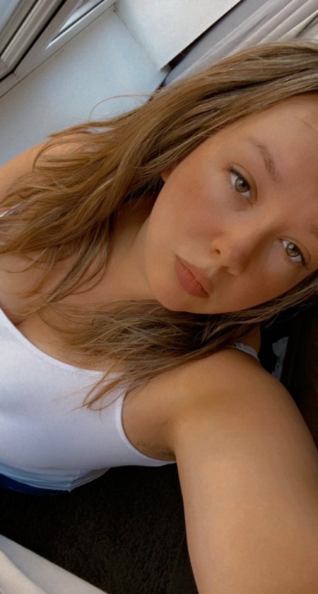 Hana sage_ model exclusive pic