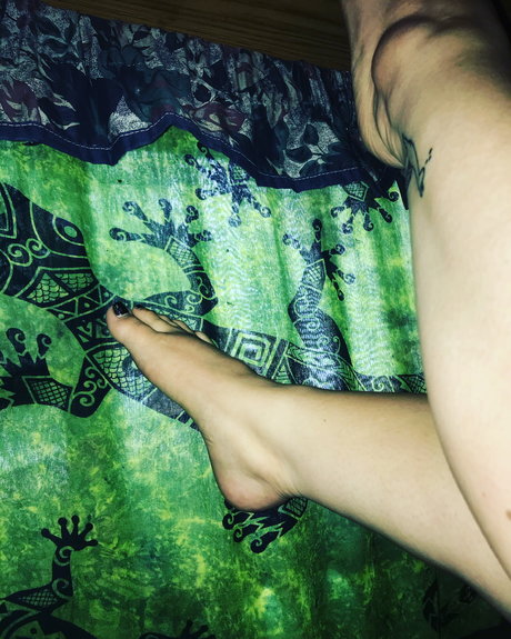 Vibi ngfeet perfect pornstar photos