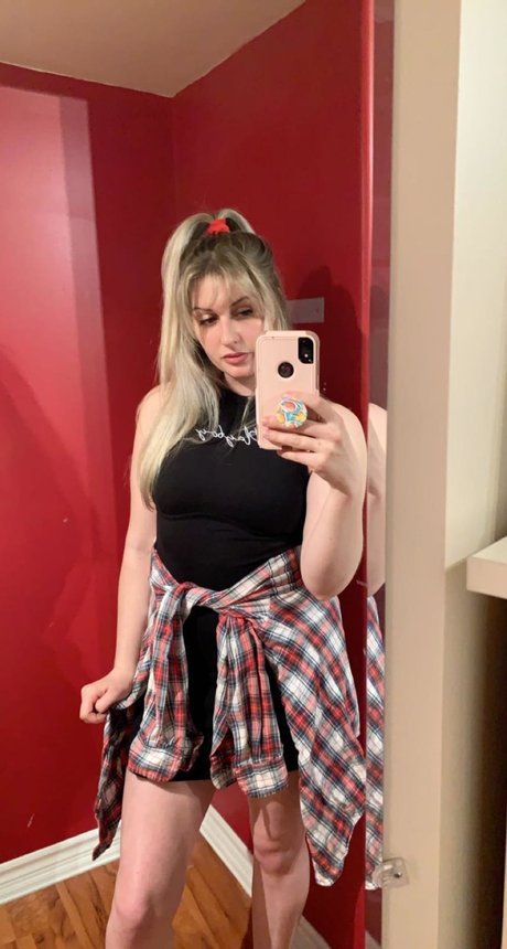 Lucy banks erotic model img