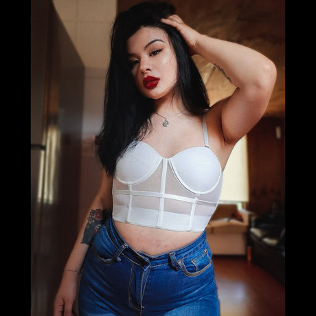 Monserrat Garrido model free galleries