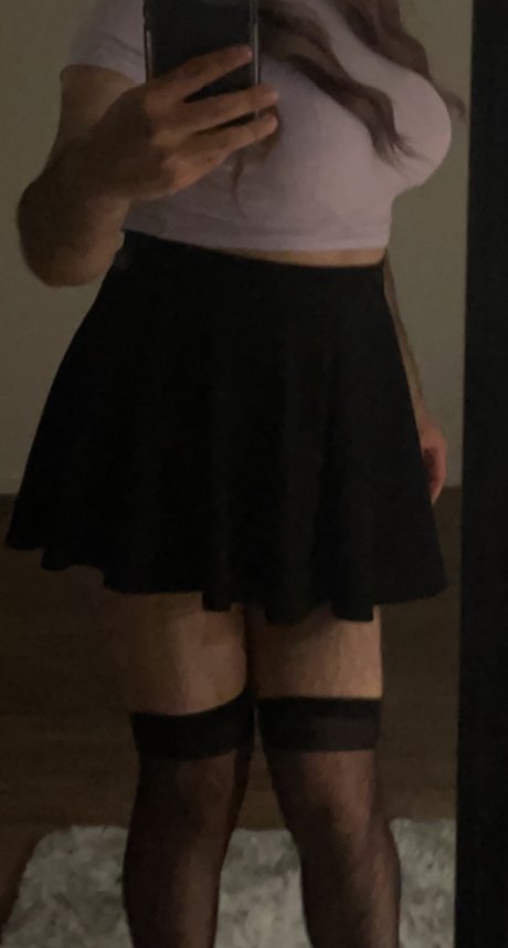 hairy legs onlyfans hot naked picture