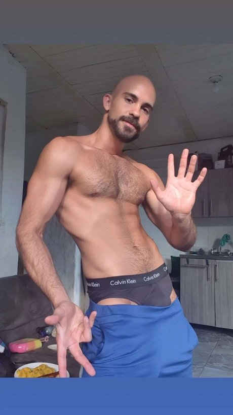 virtualboytv model erotic photo