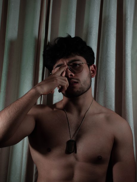 Andres Felipe Riano Malagon hot star photo