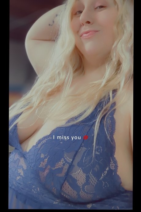 Domina Sassy top model img