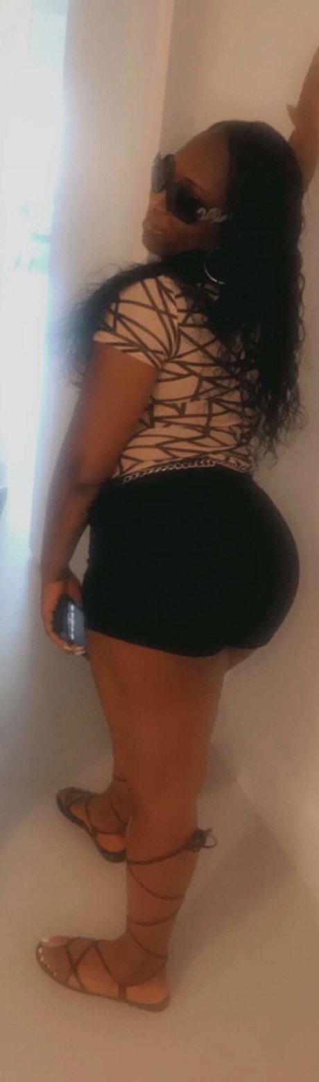 Kienta Denning adult model archive