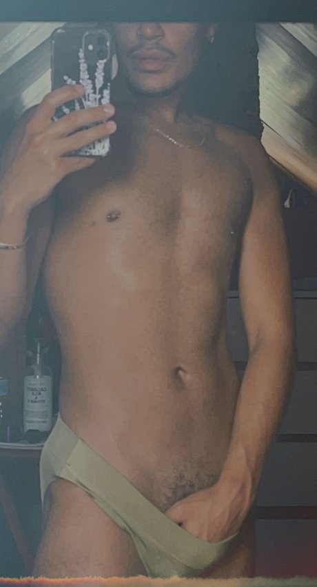 Dynamite Diego hot actress img