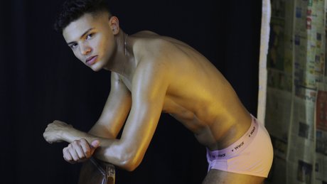 Viacnel_ model pretty photo