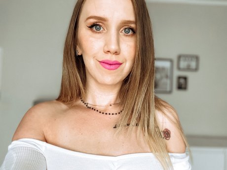 Marta Detmer perfect star gallery