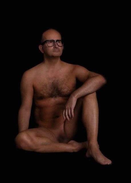 PhotoMeNude exclusive actress img