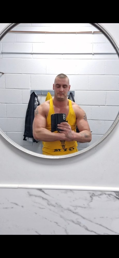 Bigandbad star exclusive photos